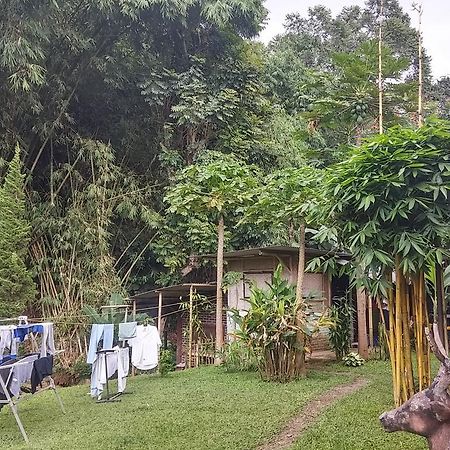Homestay Triniti Lembang Luaran gambar