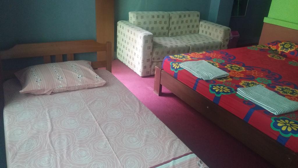 Homestay Triniti Lembang Luaran gambar