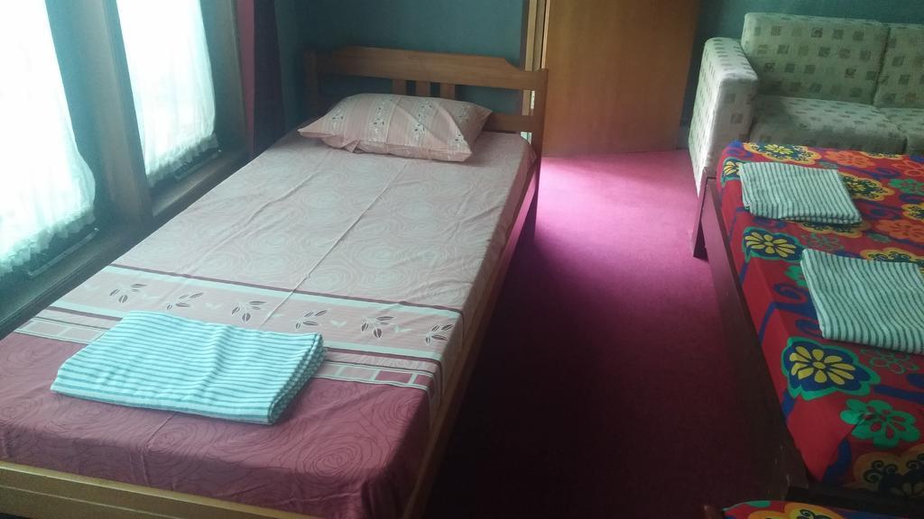 Homestay Triniti Lembang Luaran gambar