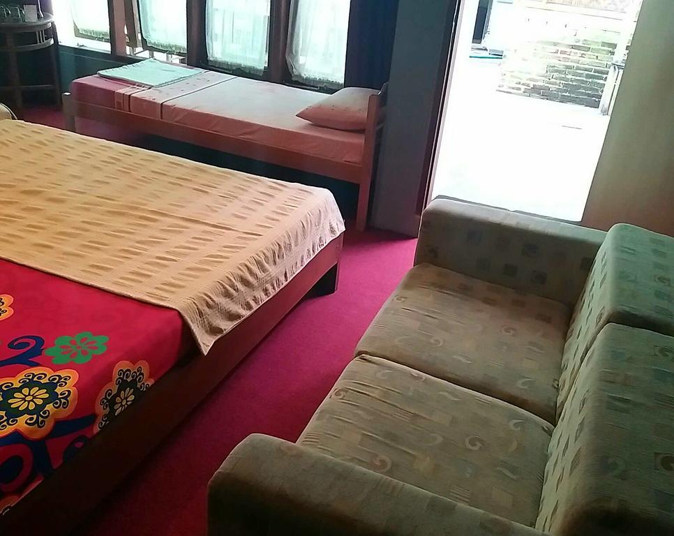 Homestay Triniti Lembang Luaran gambar